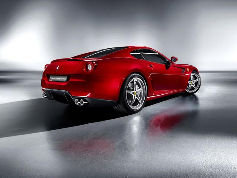 法拉利599红色2010款 Fiorano HGTE车侧后视