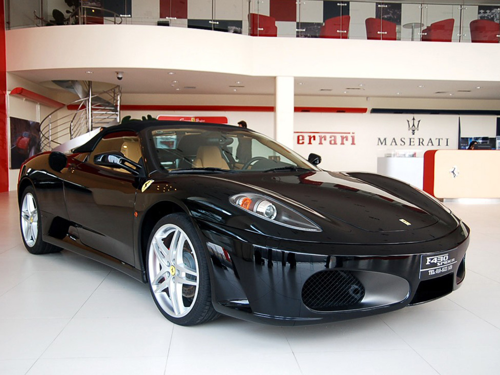 黑色05款 spider前面侧视