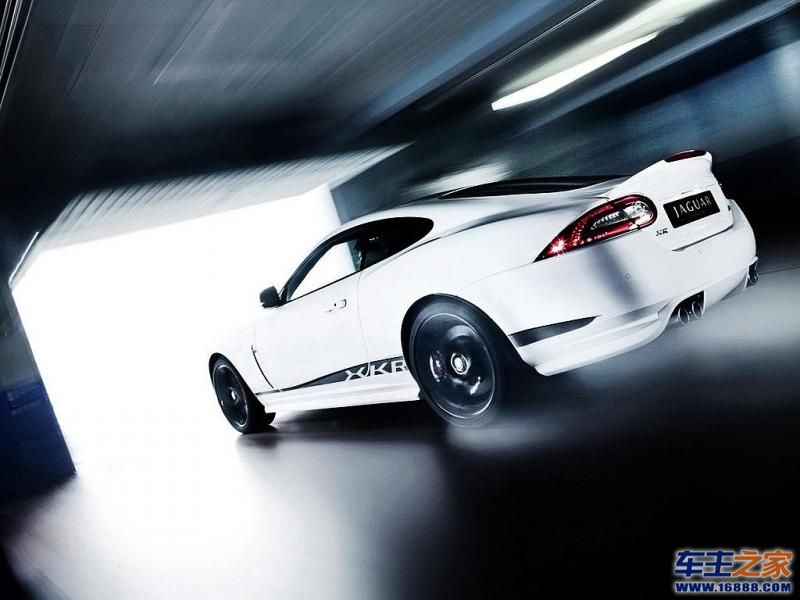  XKR