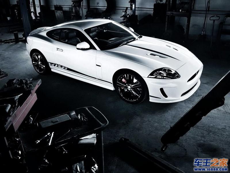  XKR