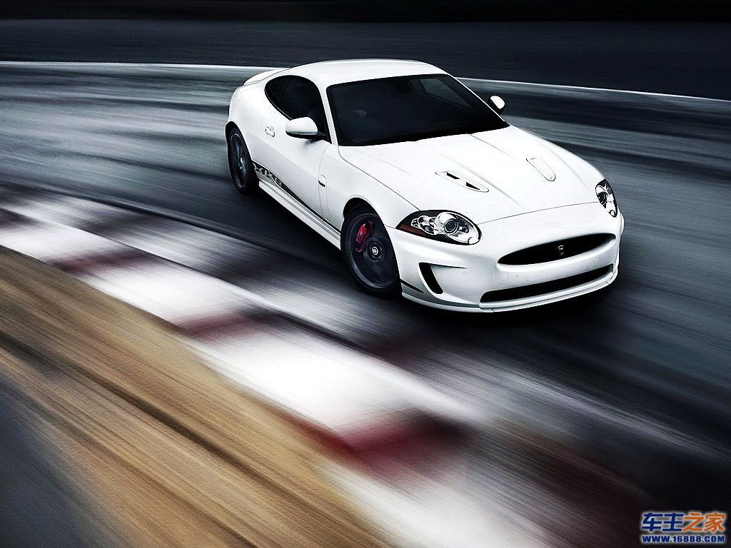  XKR