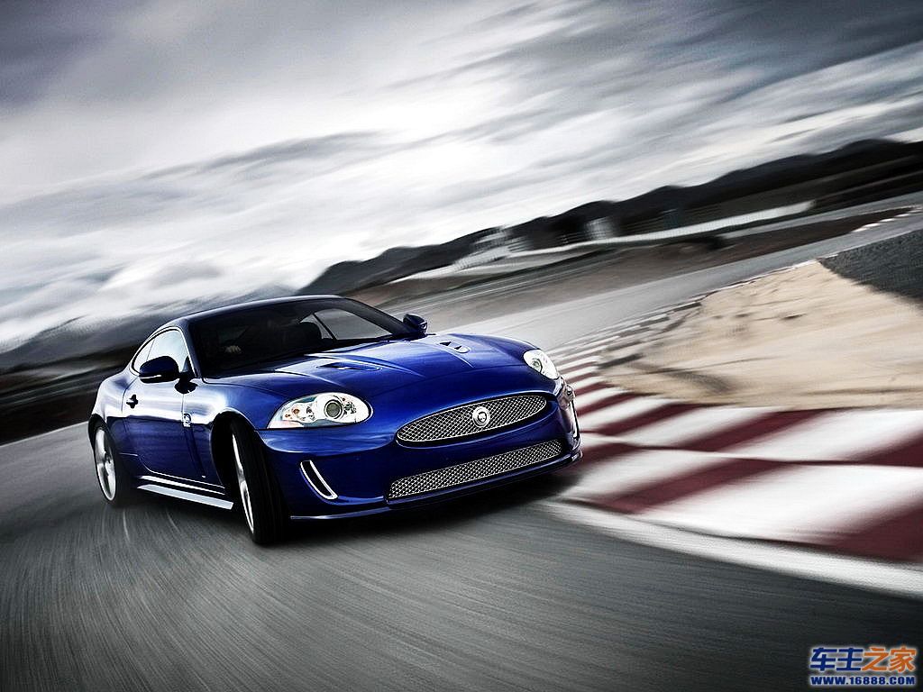  XKR