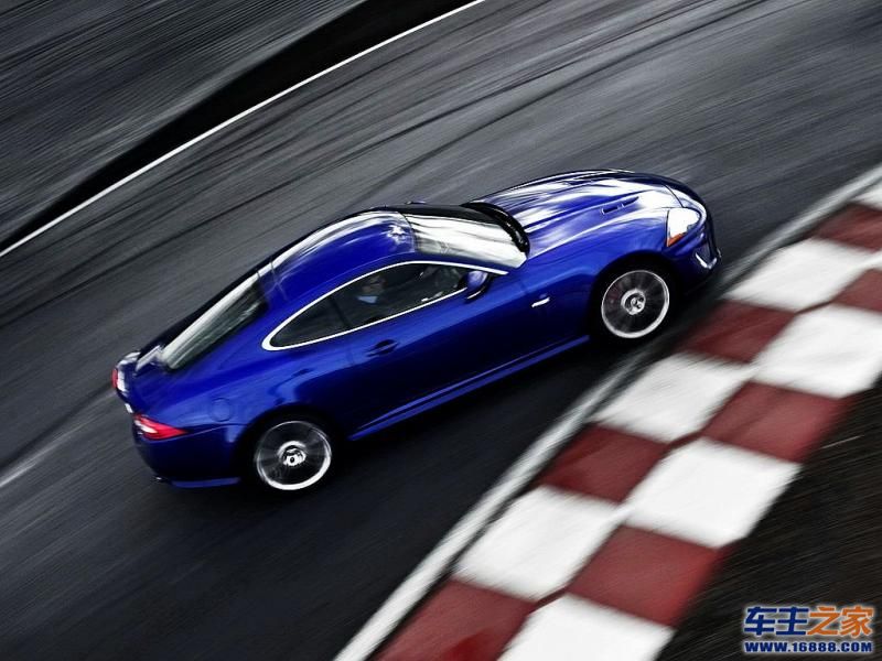  XKR