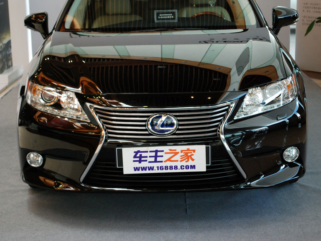 雷克萨斯es前脸