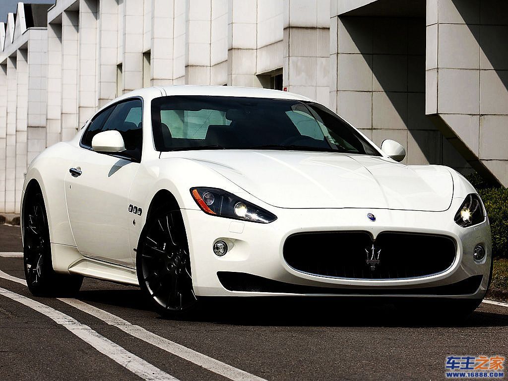 汽车图库 玛莎拉蒂 玛莎拉蒂 ghibli(1/29) 外观 白色granturismo