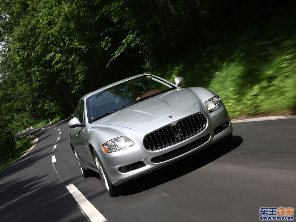 汽车图库 玛莎拉蒂 玛莎拉蒂 总裁(128/424) 外观 银色 总裁 参考成交