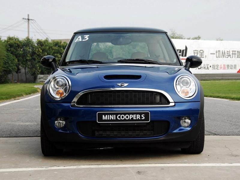 MINI蓝色MINI 07款 Cooper S前脸