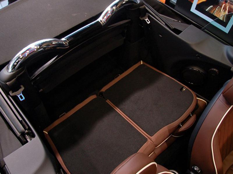 MINI棕色MINI 09款 Cooper Cabrio后排空间