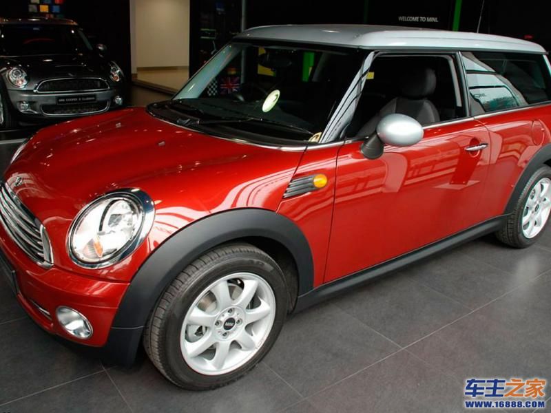 MINI CLUBMAN红色 MINI CLUBMAN