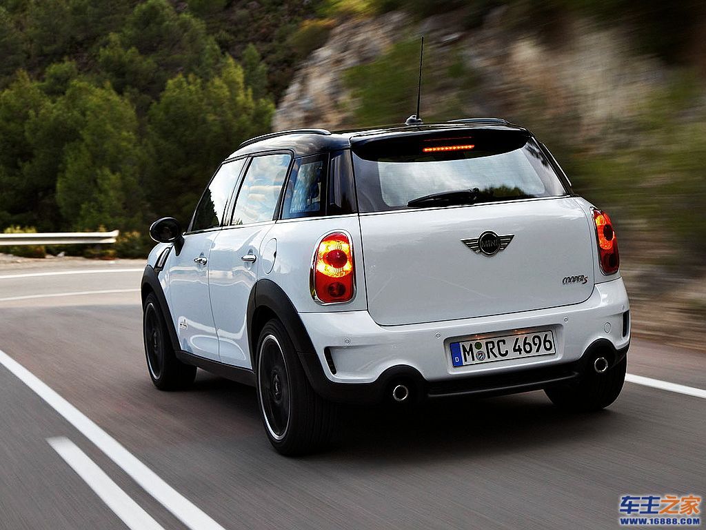 MINI COUNTRYMAN白色 MINI Countryman