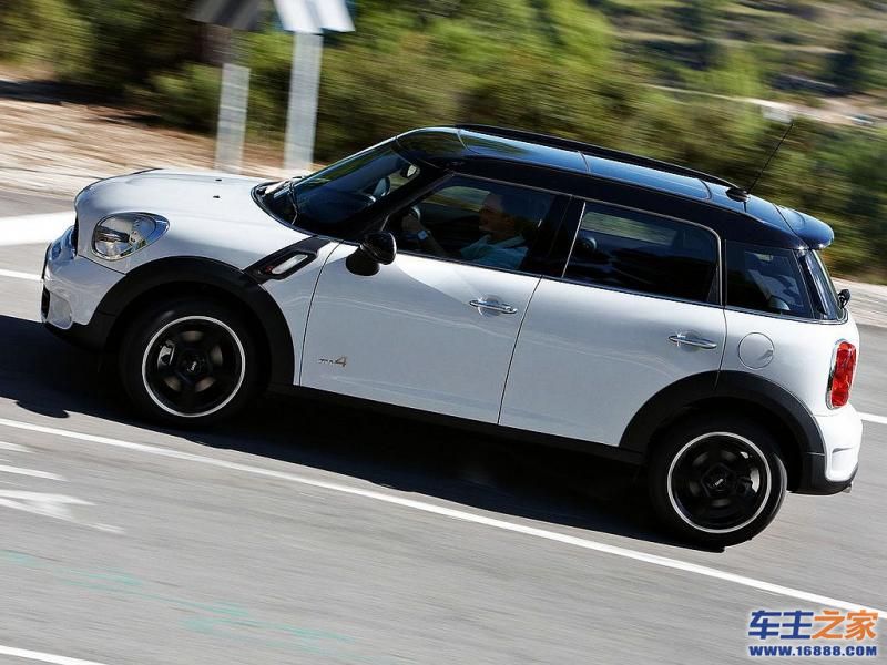 MINI COUNTRYMAN白色 MINI Countryman