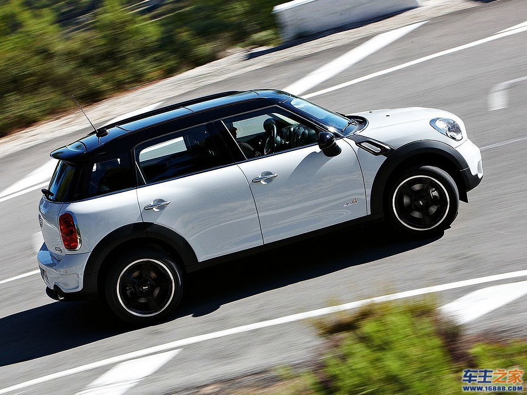 MINI COUNTRYMAN白色 MINI Countryman