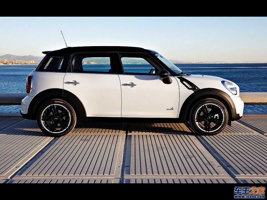 MINI COUNTRYMAN白色 MINI Countryman
