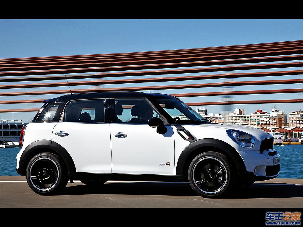 MINI COUNTRYMAN白色 MINI Countryman