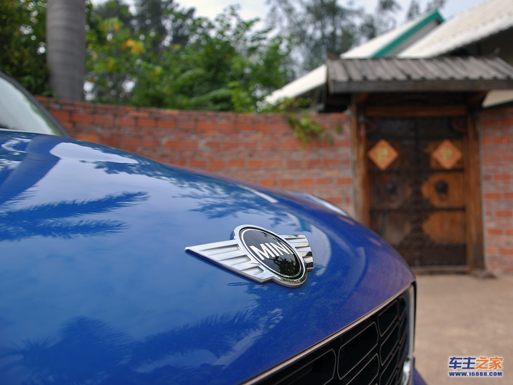 MINI COUNTRYMAN车标