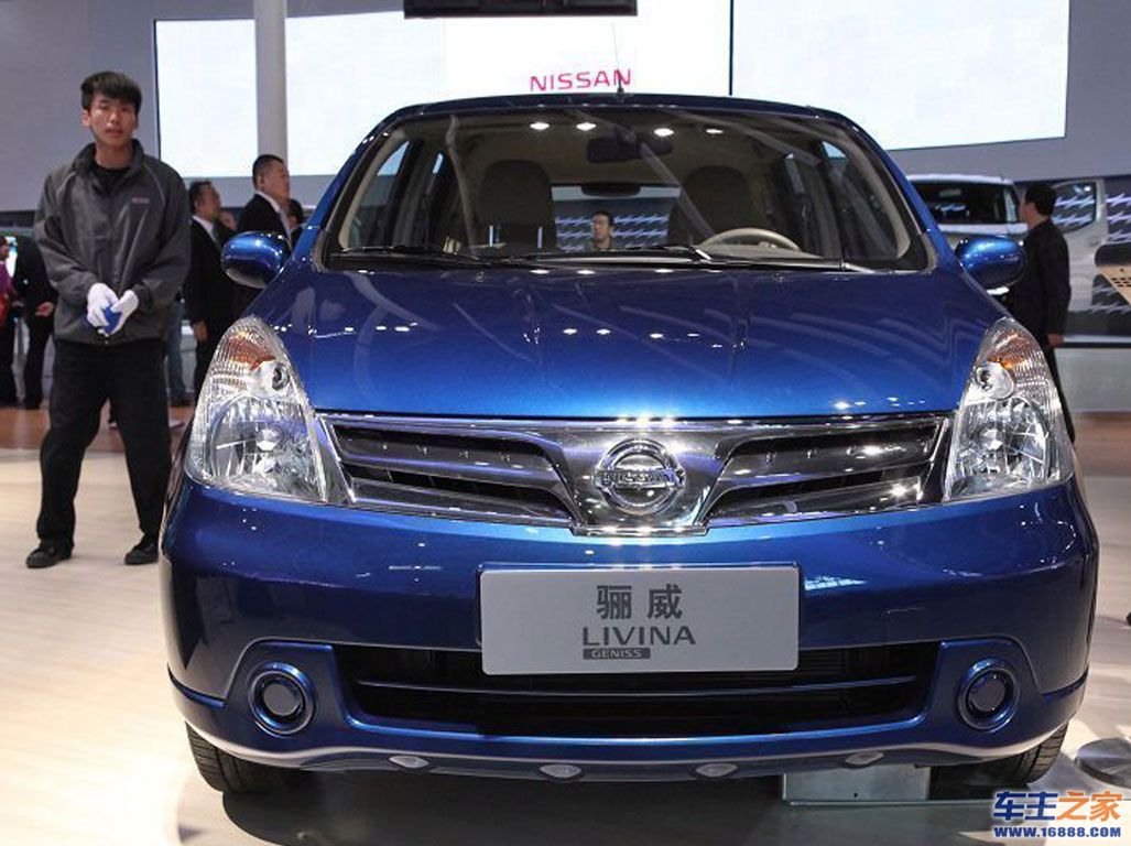 汽车图库 日产 东风日产 骊威(90/423) 外观 蓝色 骊威 参考成交价