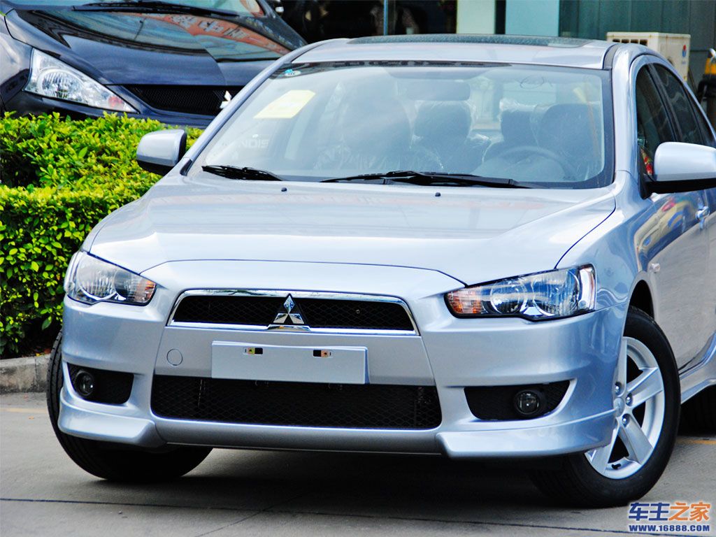 银色 蓝瑟·翼神前脸