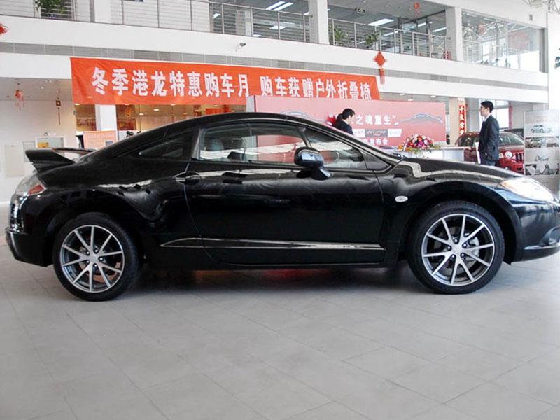 伊柯丽斯黑色伊柯丽斯 08款 2.4L 火影炫耀版右侧