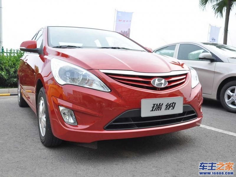 汽车图库 现代 北京现代 瑞纳(168/613) 外观 红色 瑞纳 参考成交价