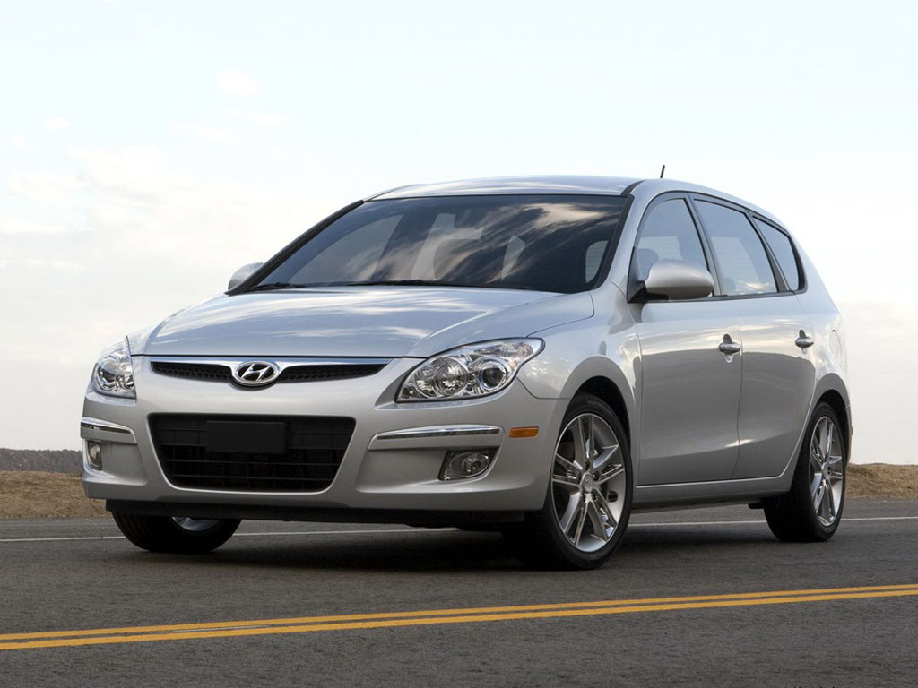 汽车图库 现代 进口现代 伊兰特(海外)(39/101) 外观 海外伊兰特左侧