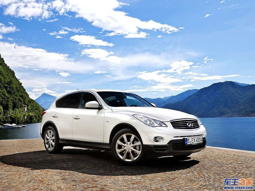 白色 英菲尼迪ex