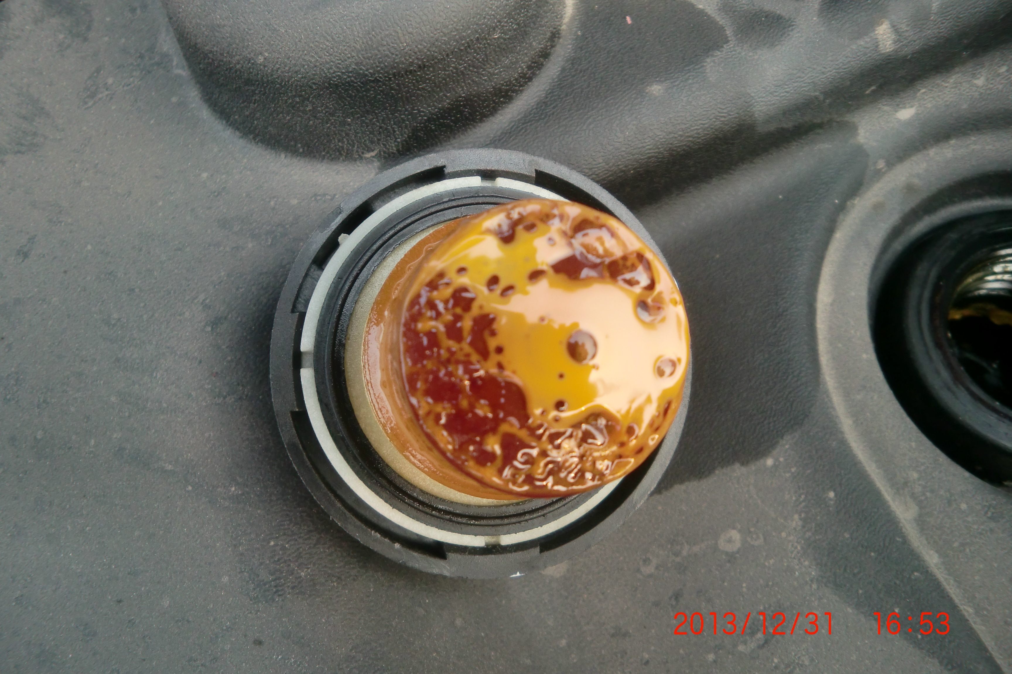 m20c发动机机油乳化图片