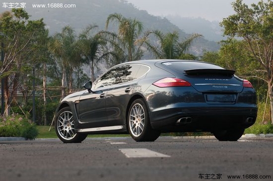 09款保时捷Panamera 4S 到店实拍