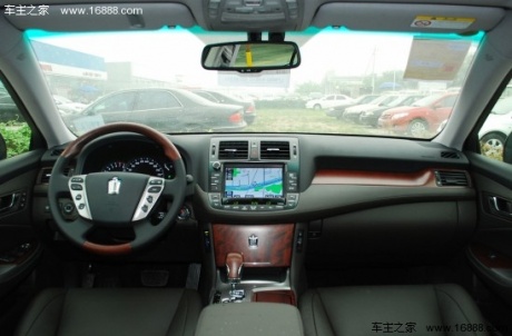 丰田皇冠 2012款 V6 3.0 Royal Saloon VIP