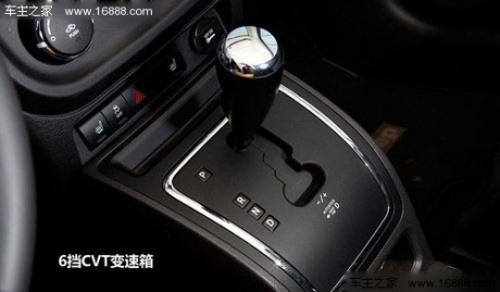 试驾JEEP自由客2.4运动版