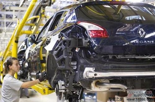 盖世汽车讯 据路透社报道，雷诺日前宣布，将于2014年起在西班牙的四家工厂增聘1,300名员工，并扩充当地工厂整车与发动机的产能。
