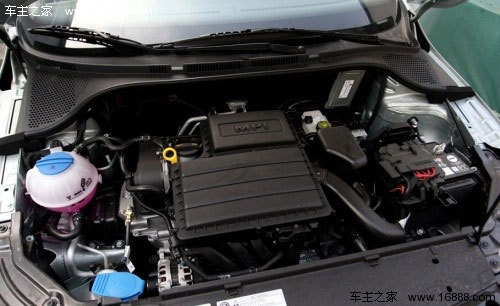 6升发动机配合恰到好处,虽然缺少了手动换挡功能,但可靠的品质和经济