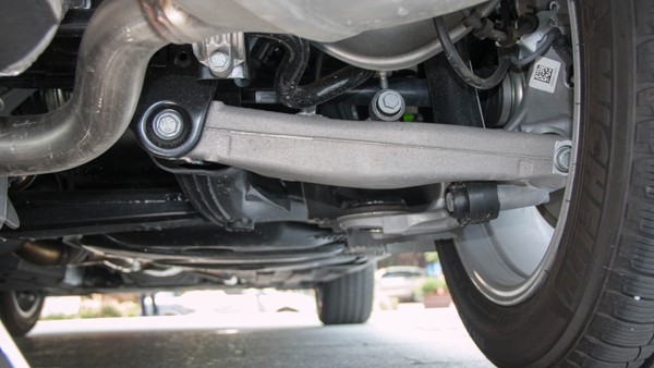 猛虎出闸! 实拍图解保时捷macan