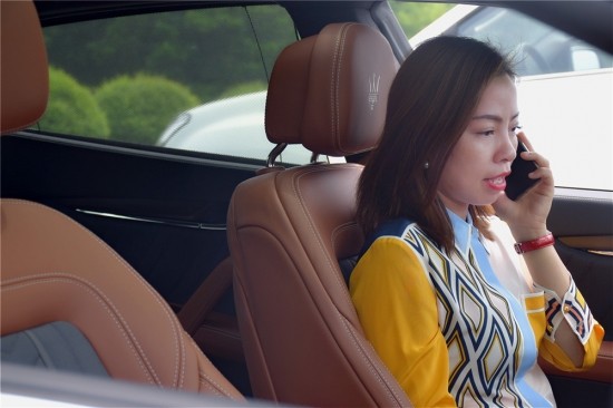 当总裁遇上总裁美女总裁玛莎拉蒂试驾