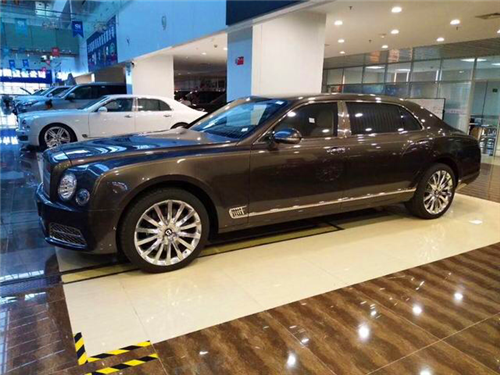 宾利慕尚商务18款加长签名款手续随车包上牌