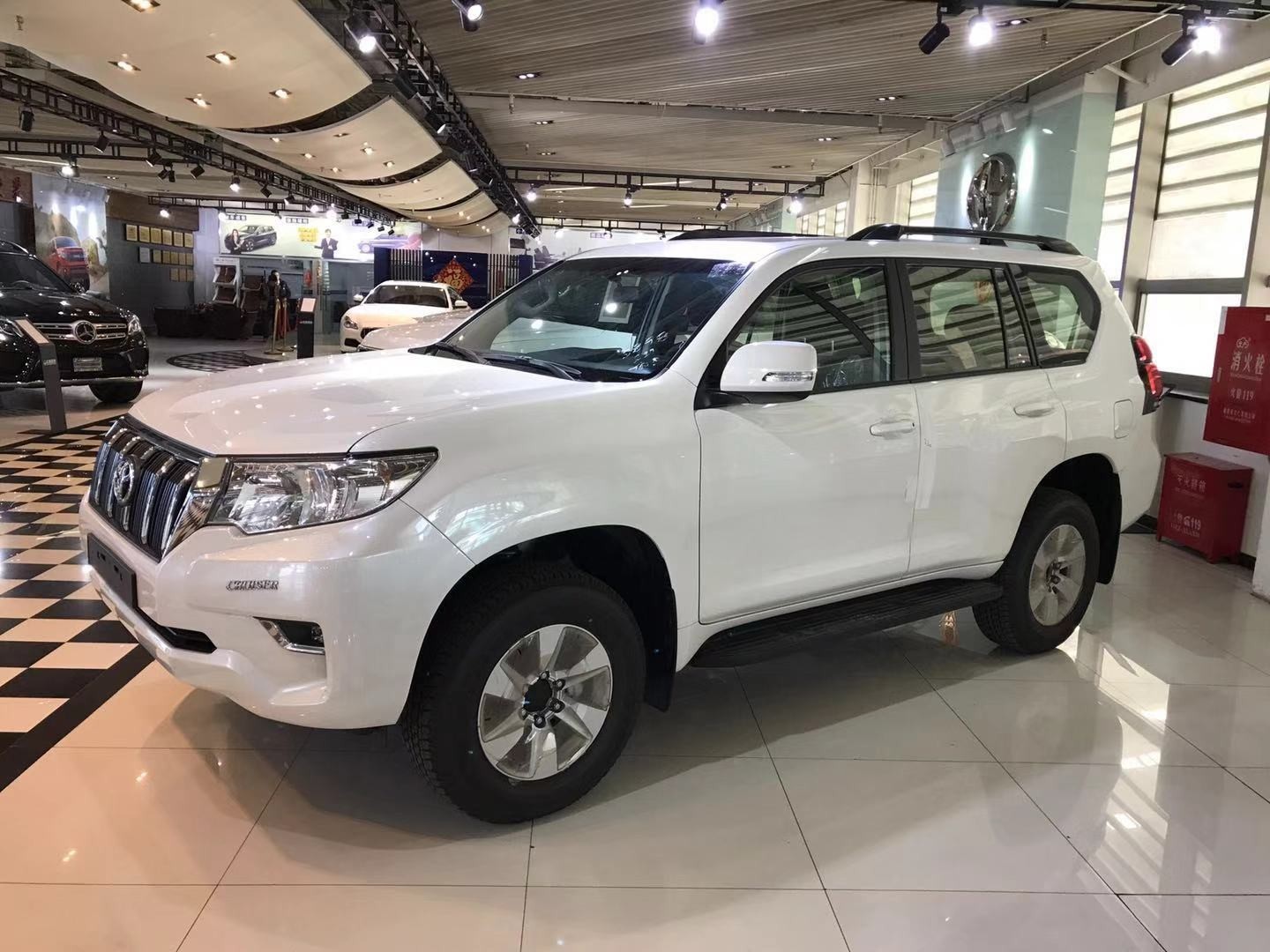 霸道2700在更多发挥充分动力,体现越野动感的同时,看重车辆主动性宁静