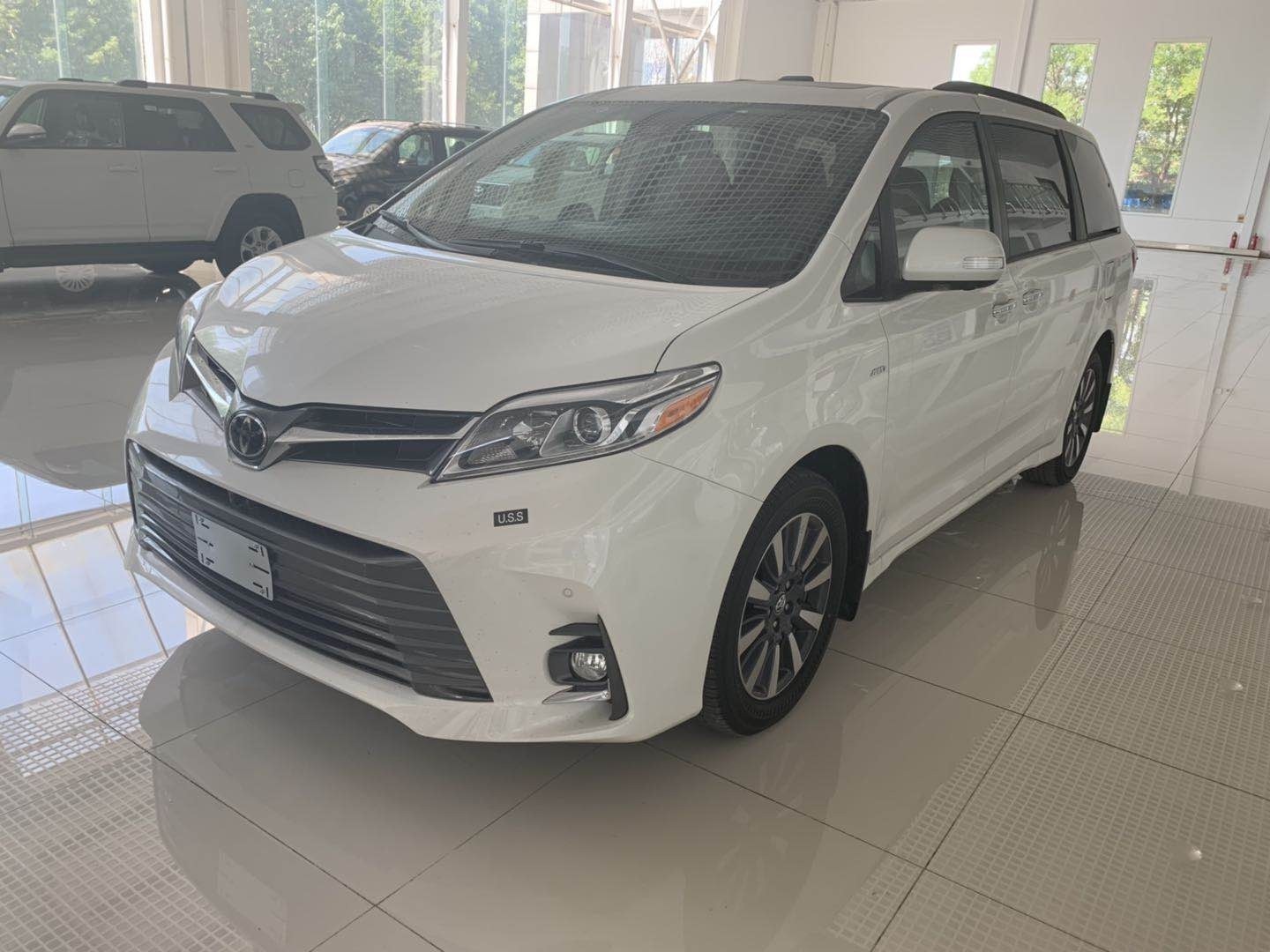 最新款丰田塞纳报价现车价仅42万