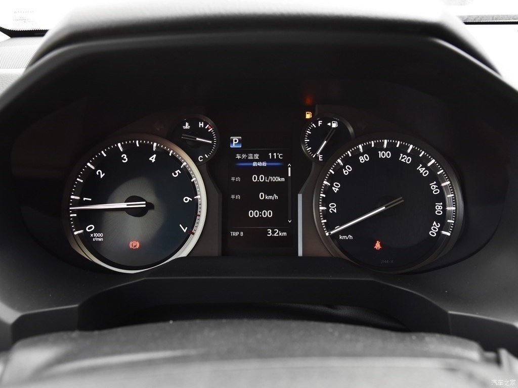 19款丰田霸道2700怎么样 现车价格40.40万