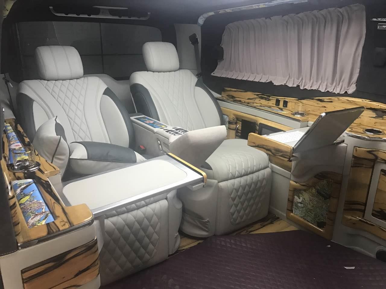 奔驰威霆改装爱马仕版商务车可个性定制