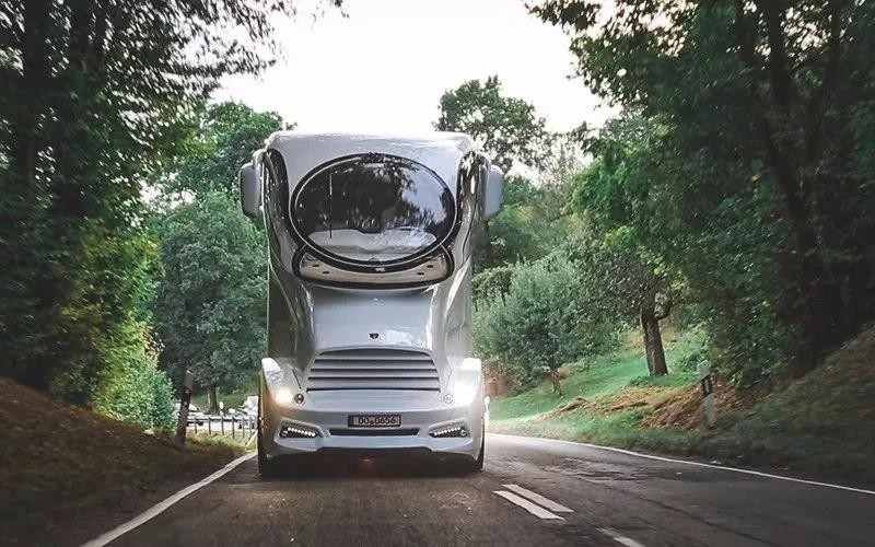 三居室的移动行宫 豪华a型大巴旅居房车