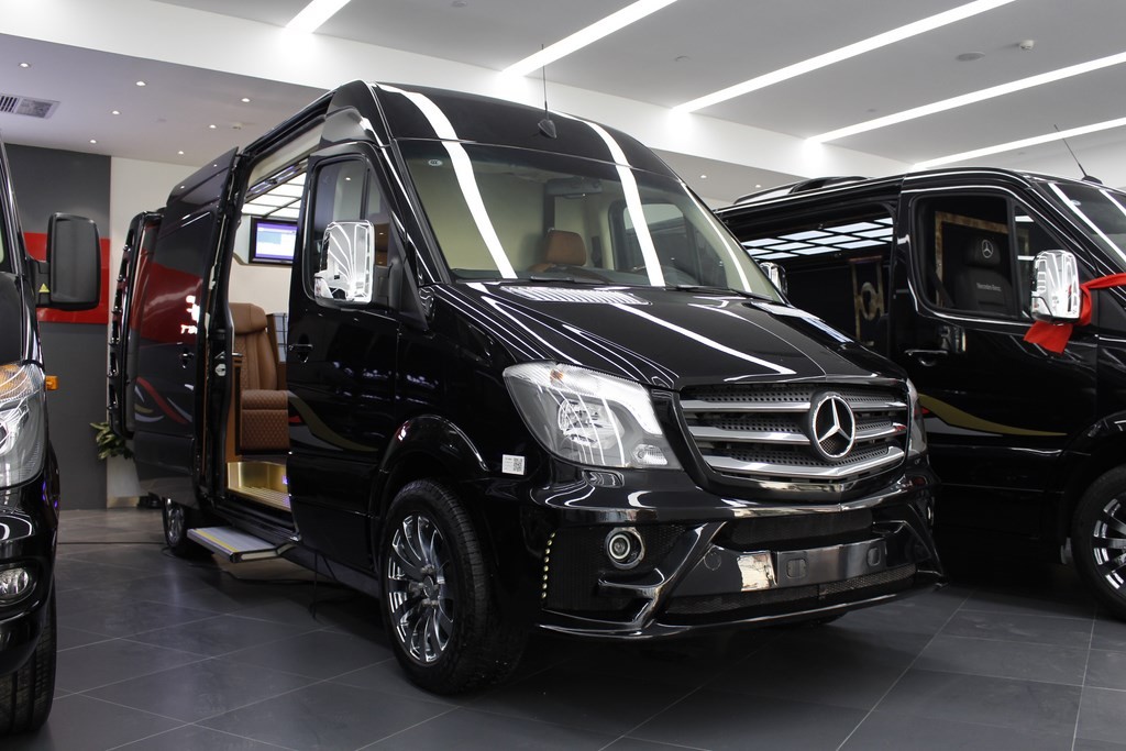 跑车 suv mpv 新能源 平行进口       宁波市奔驰房车斯宾特商务车