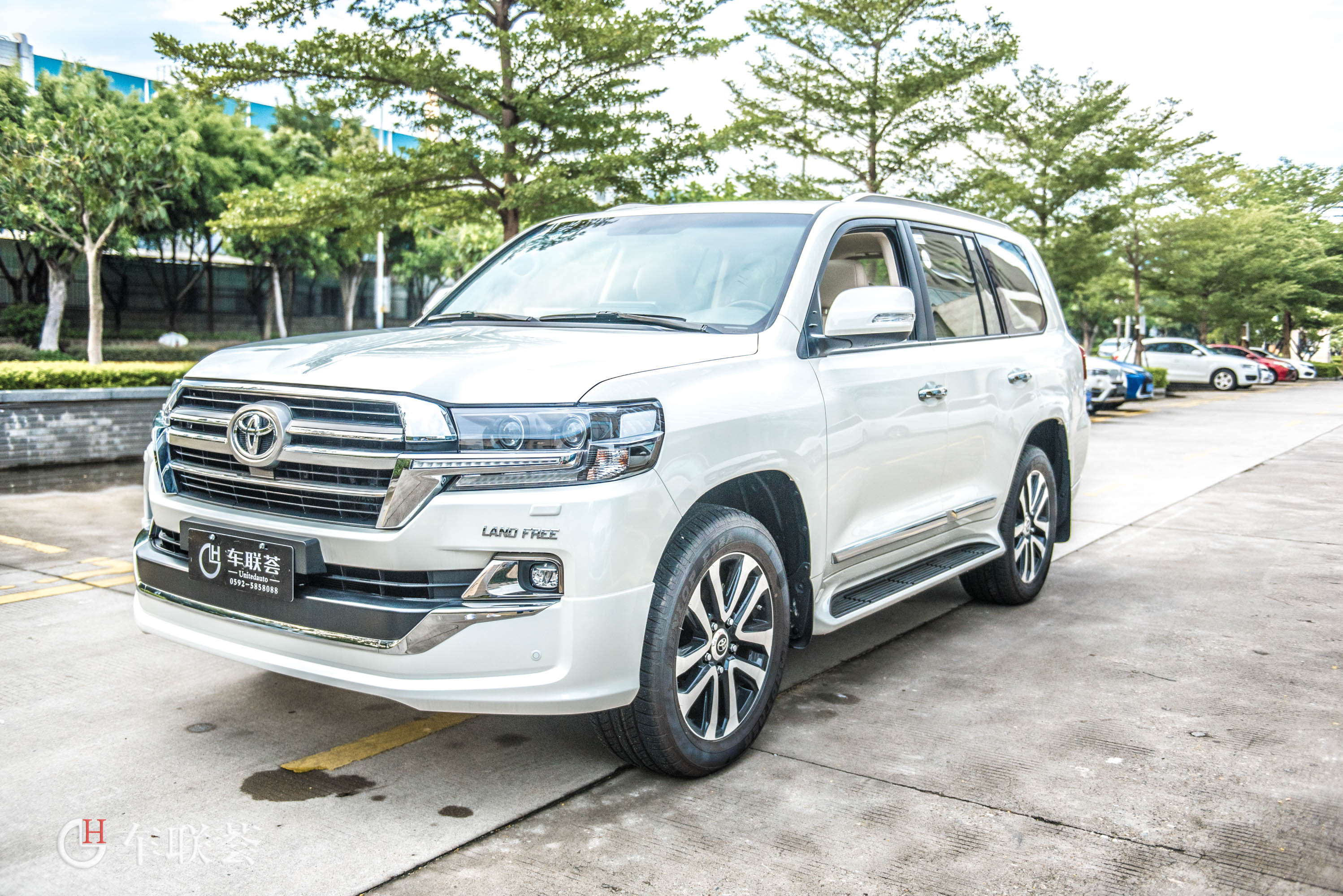 涨价没的在怕19款陆巡4000gt八气真皮解析