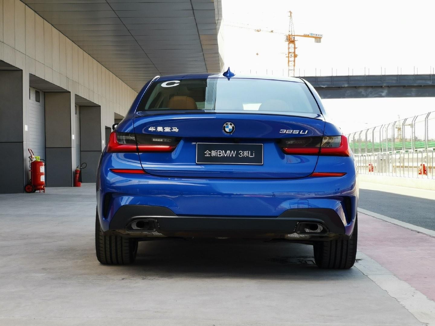 20款宝马3系国六排放零点报价不容错过