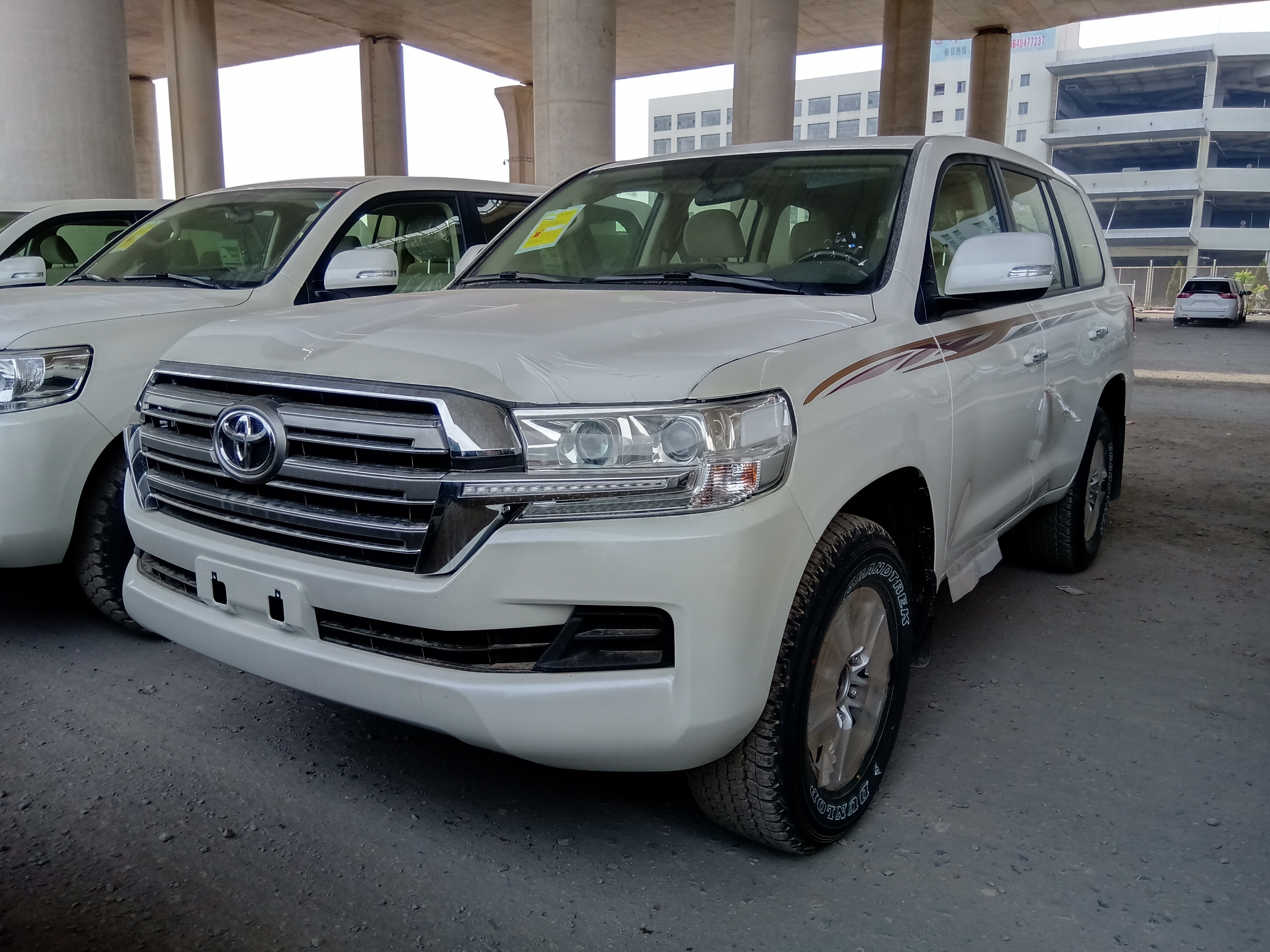 丰田fj酷路泽最新报价 现车价仅42.50万