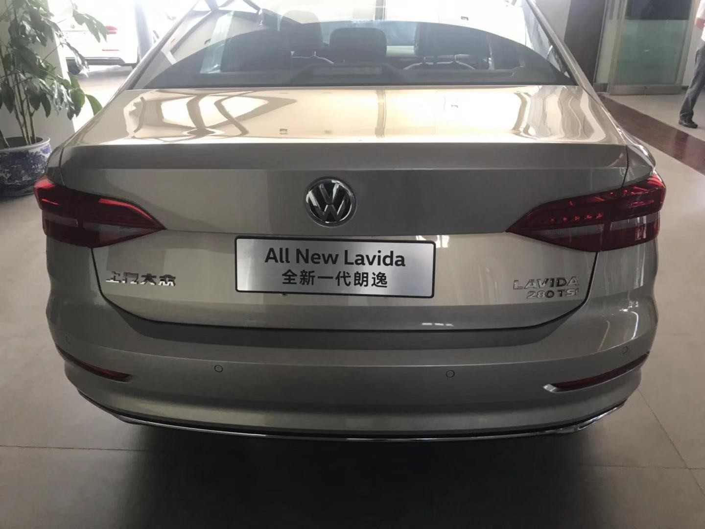 大众朗逸情暖金秋最新报价冰爽团购零利价格