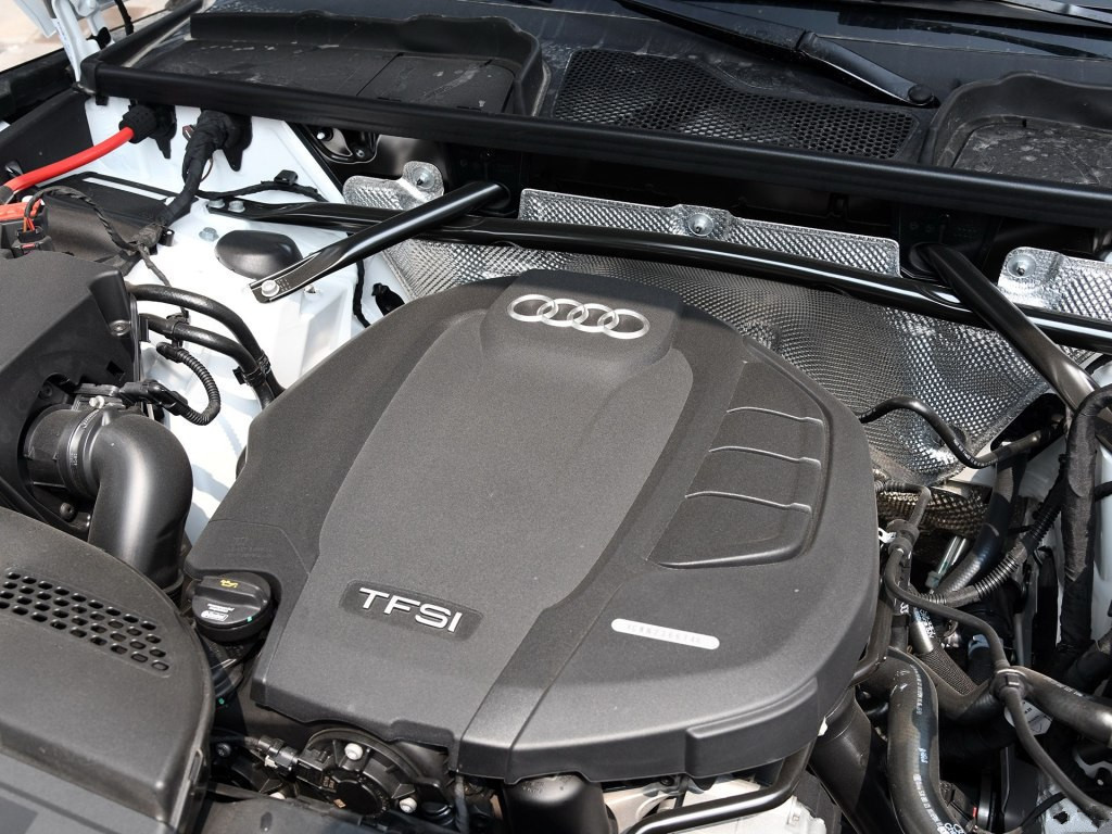 奥迪q5l 限时报价促销 最高优惠15万