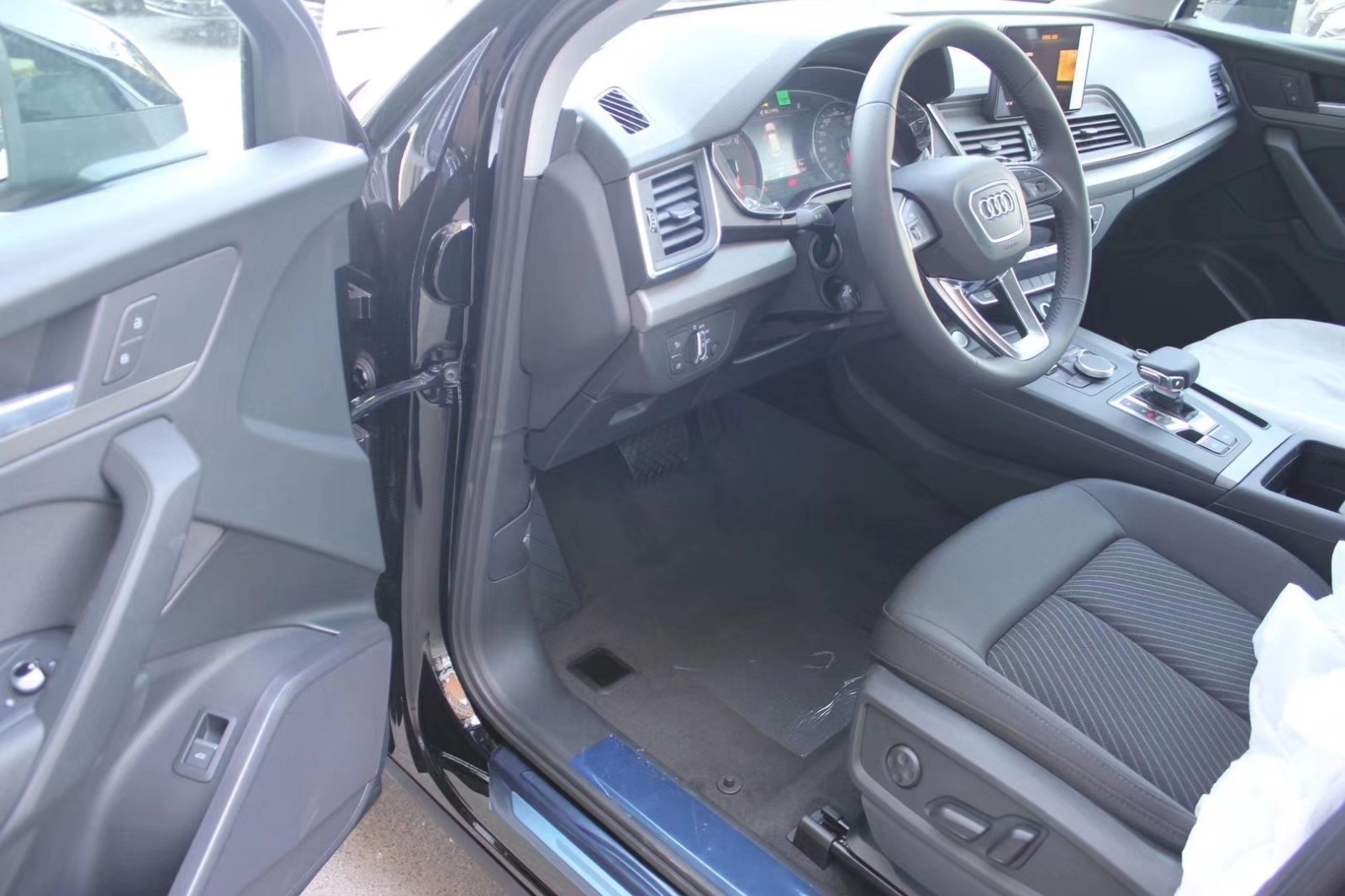 19款奥迪q5l暖冬购车节全新嗨购模式