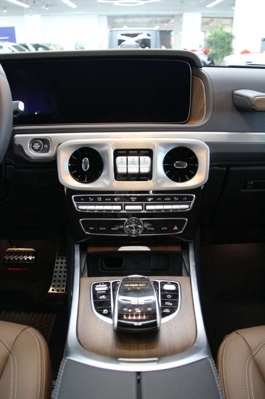 2020款奔驰g500现车在售 国六排放配置介绍