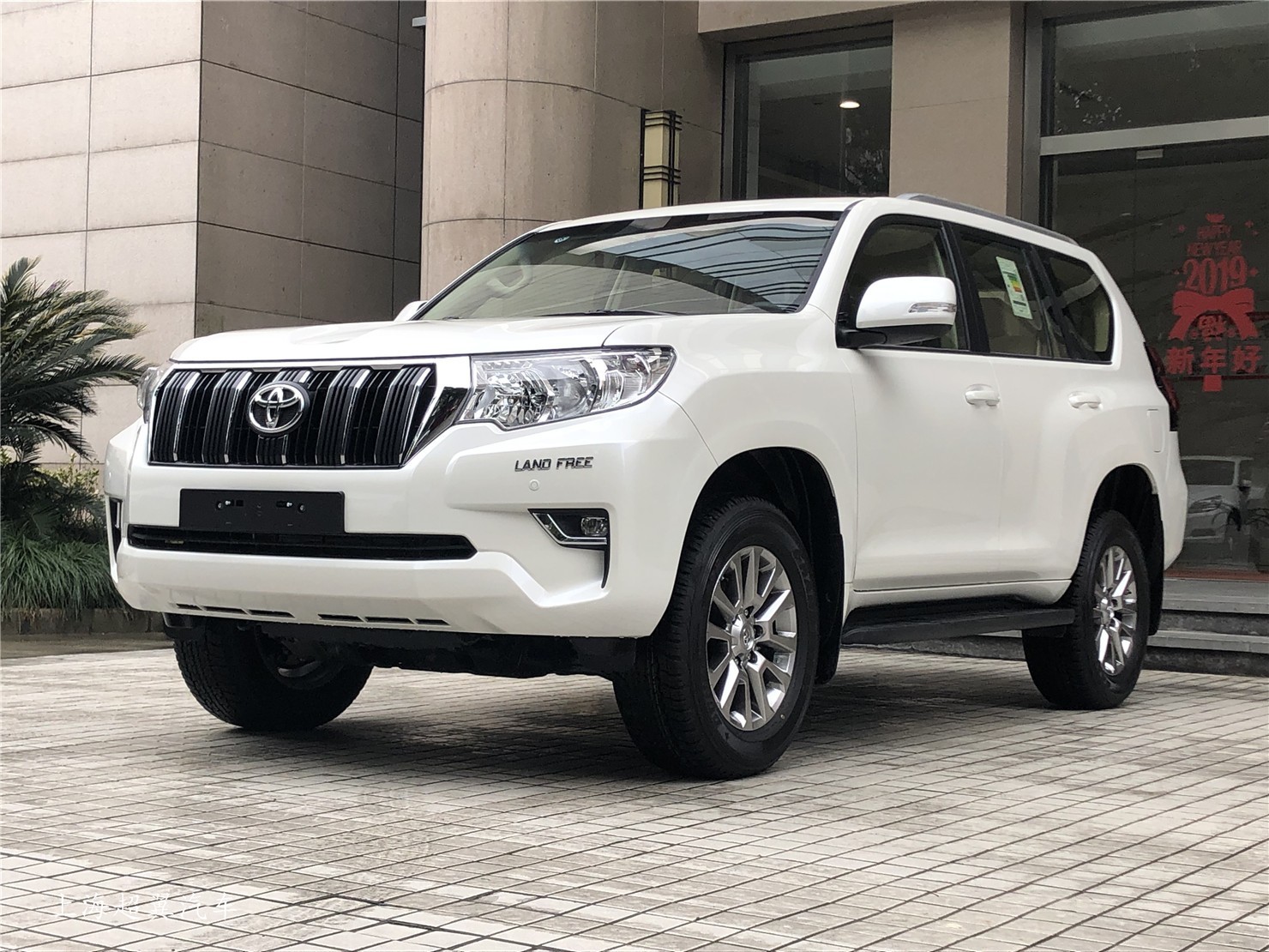 上海2020跨丰田霸道4000gxr现车特惠53万起