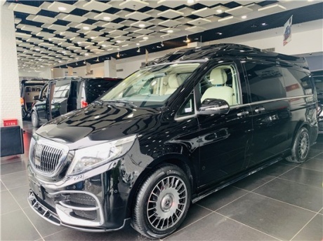 奔驰v260l改装迈巴赫vs980七座mpv高贵典范