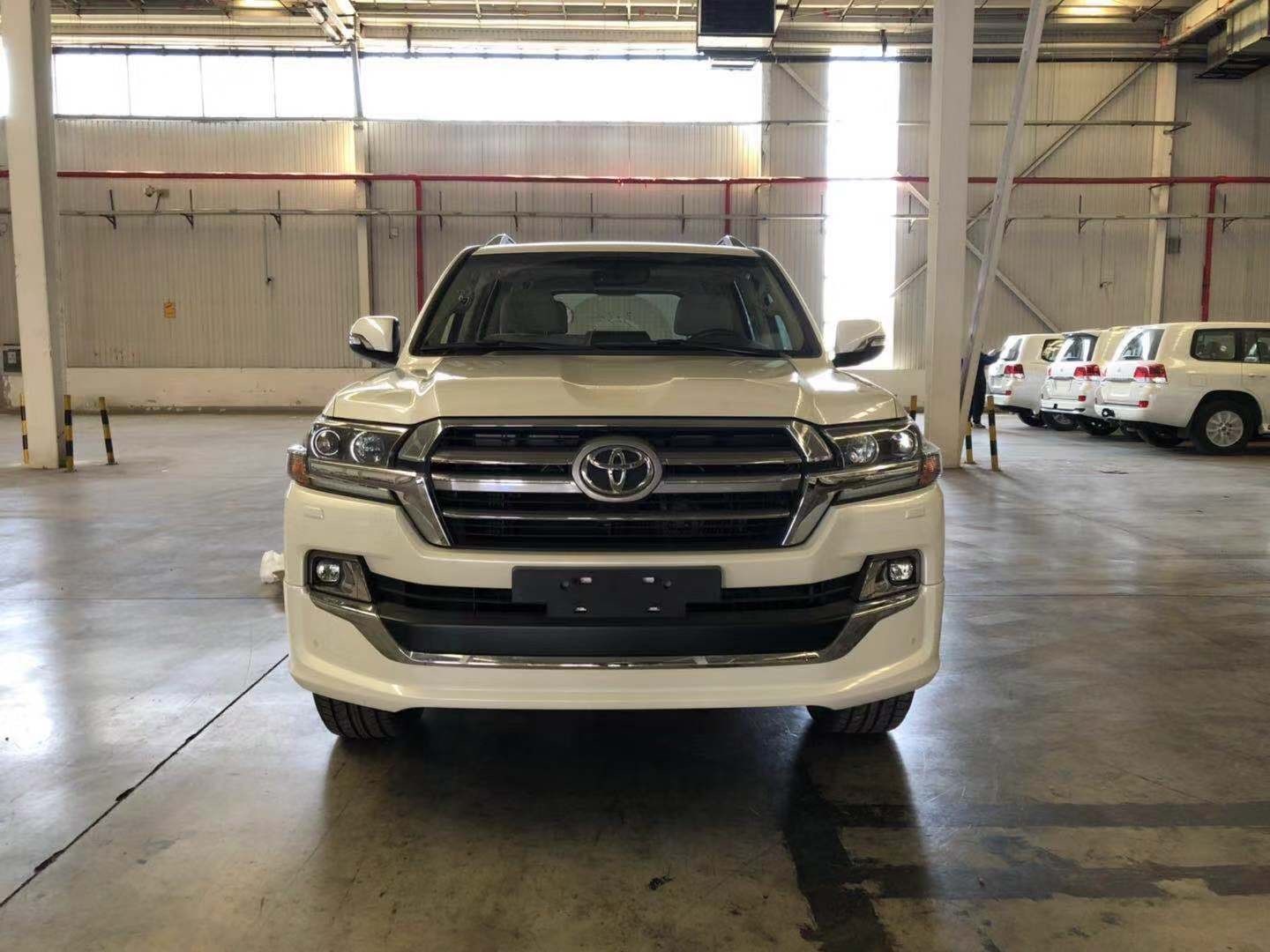 超值越野2020款丰田酷路泽4000现车仅59万起